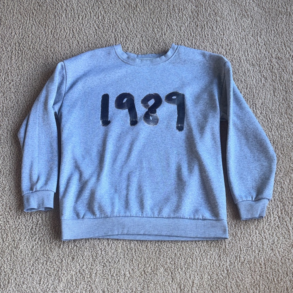 Gray '1989’ Crewneck Sweatshirt